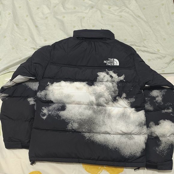 The North Face Outdoor Warm Down Jacket - Picture 12 of 12